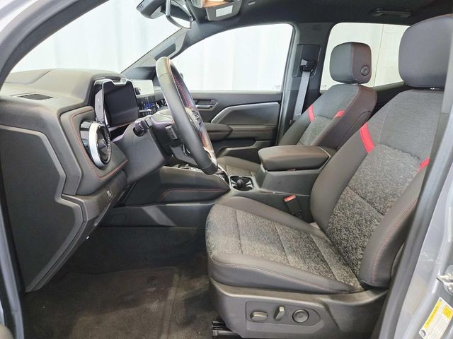 Chevrolet Colorado Vehicle Full-screen Gallery Image 08