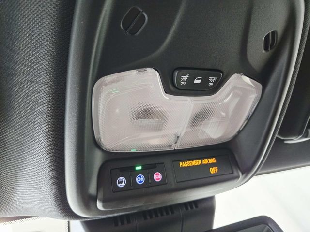 Chevrolet Colorado Vehicle Full-screen Gallery Image 29