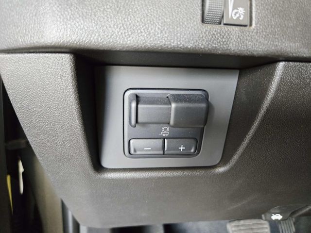 Chevrolet Colorado Vehicle Full-screen Gallery Image 30