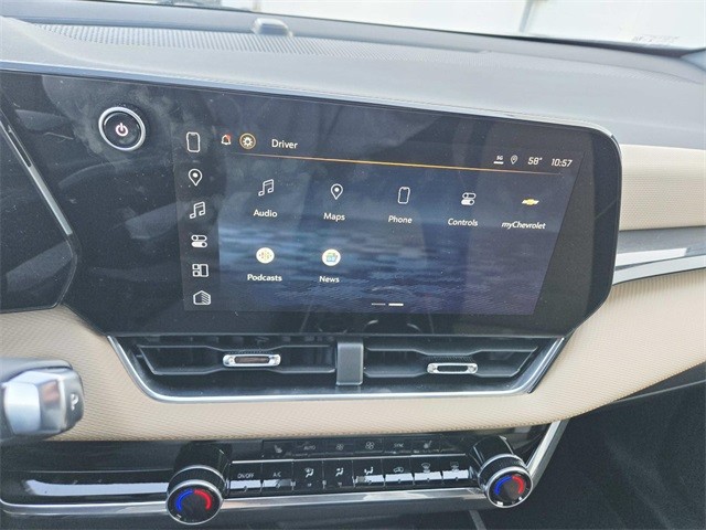 Chevrolet Equinox Vehicle Full-screen Gallery Image 20