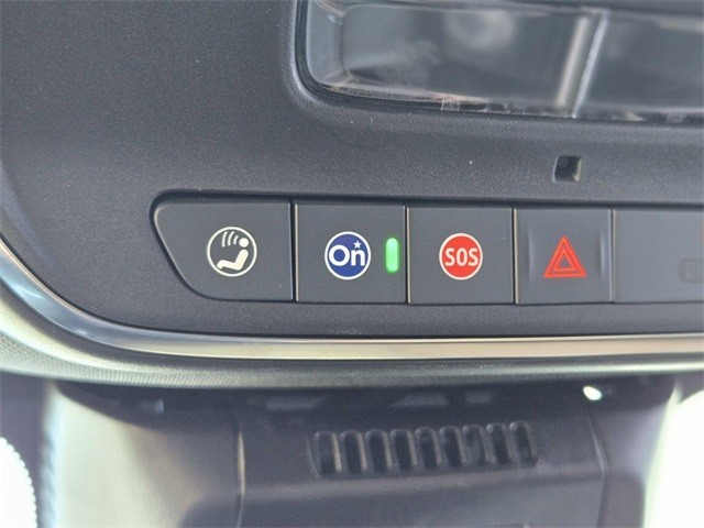 Chevrolet Equinox Vehicle Full-screen Gallery Image 27