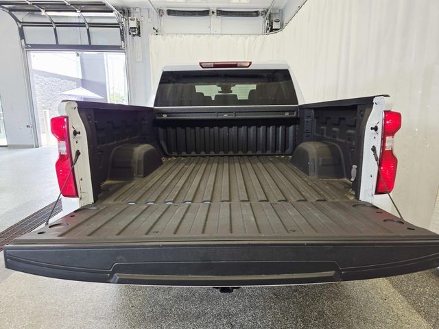 Chevrolet Silverado 1500 Vehicle Full-screen Gallery Image 10