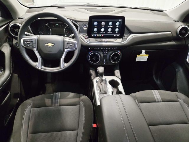 Chevrolet Blazer Vehicle Full-screen Gallery Image 06