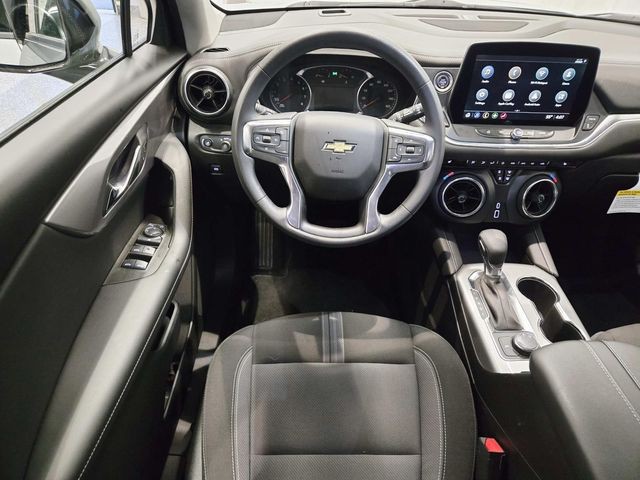 Chevrolet Blazer Vehicle Full-screen Gallery Image 07