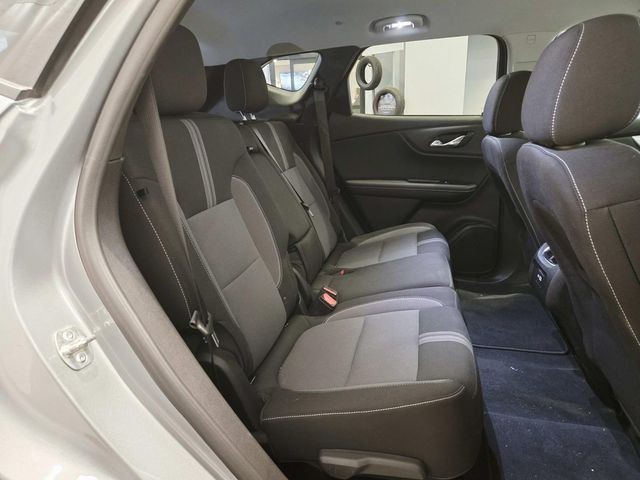 Chevrolet Blazer Vehicle Full-screen Gallery Image 11