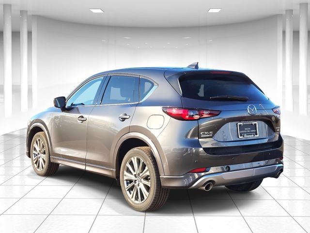 Mazda CX-5 Vehicle Full-screen Gallery Image 03