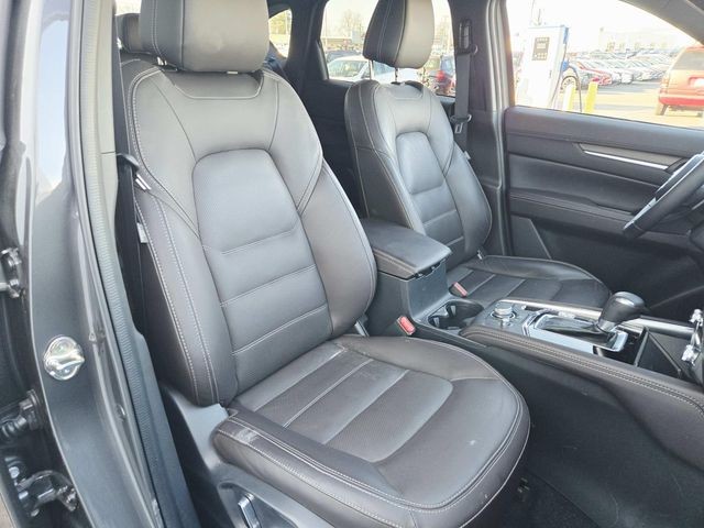 Mazda CX-5 Vehicle Full-screen Gallery Image 13