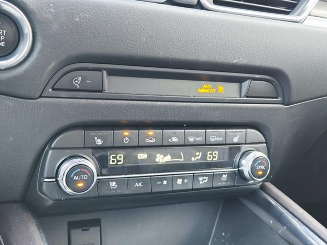 Mazda CX-5 Vehicle Full-screen Gallery Image 24