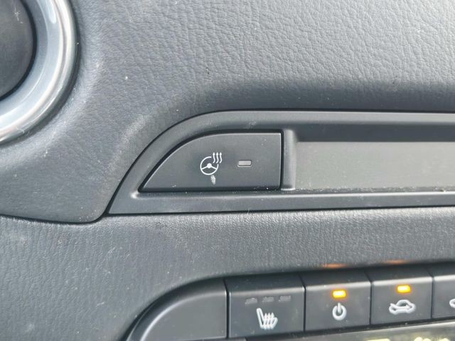 Mazda CX-5 Vehicle Full-screen Gallery Image 25