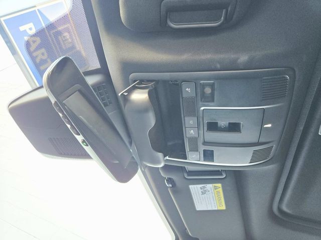 Mazda CX-5 Vehicle Full-screen Gallery Image 30