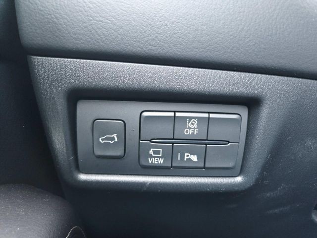 Mazda CX-5 Vehicle Full-screen Gallery Image 31