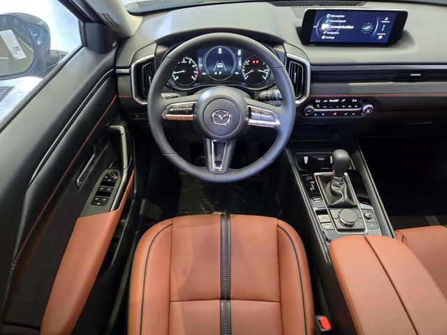 Mazda CX-50 Vehicle Full-screen Gallery Image 08