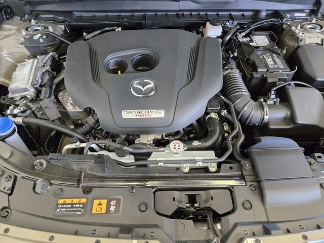 Mazda CX-50 Vehicle Full-screen Gallery Image 14