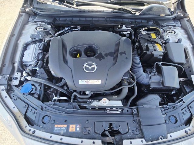 Mazda Mazda3 Vehicle Full-screen Gallery Image 15