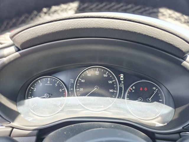 Mazda Mazda3 Vehicle Full-screen Gallery Image 19