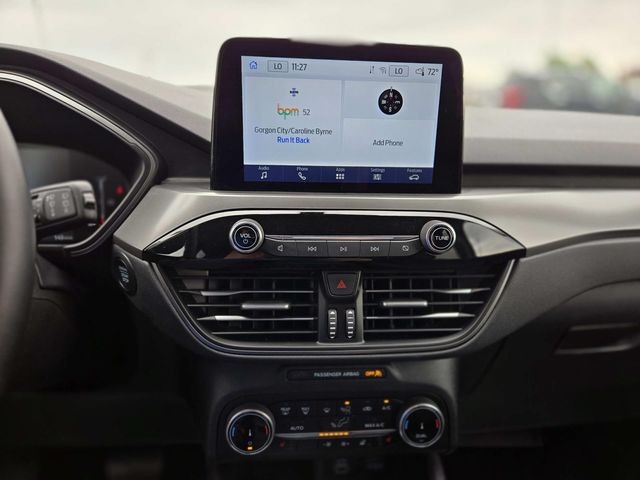 Ford Escape Vehicle Full-screen Gallery Image 20