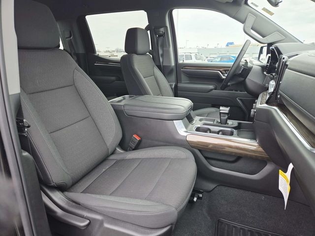 Chevrolet Silverado 1500 Vehicle Full-screen Gallery Image 13