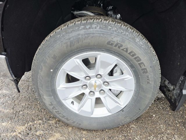 Chevrolet Silverado 1500 Vehicle Full-screen Gallery Image 15