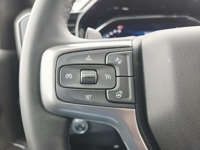 Chevrolet Silverado 1500 Vehicle Full-screen Gallery Image 17