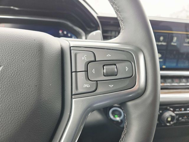 Chevrolet Silverado 1500 Vehicle Full-screen Gallery Image 18