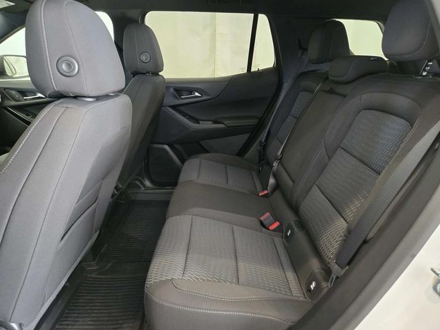 Chevrolet Equinox Vehicle Full-screen Gallery Image 09