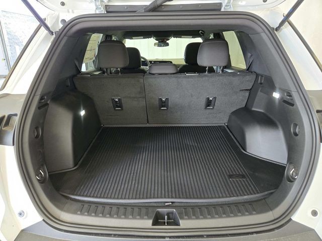 Chevrolet Equinox Vehicle Full-screen Gallery Image 10