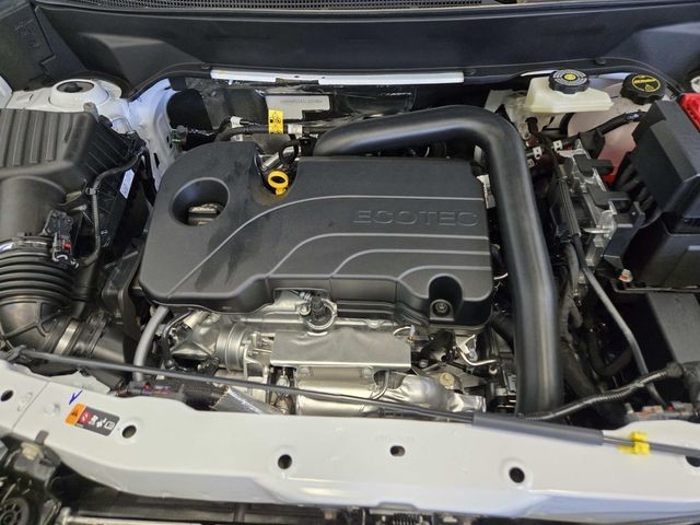 Chevrolet Equinox Vehicle Full-screen Gallery Image 13