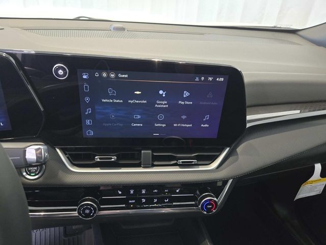 Chevrolet Equinox Vehicle Full-screen Gallery Image 17