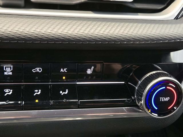 Chevrolet Equinox Vehicle Full-screen Gallery Image 21