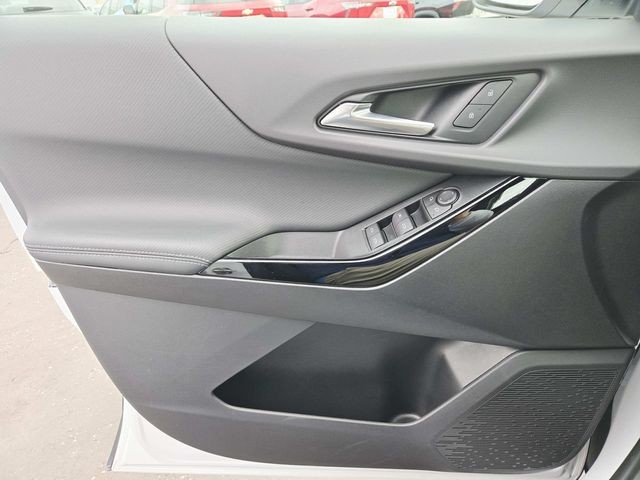 Chevrolet Equinox Vehicle Full-screen Gallery Image 27