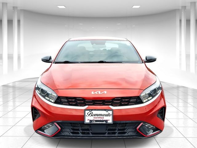 Kia Forte Vehicle Full-screen Gallery Image 05