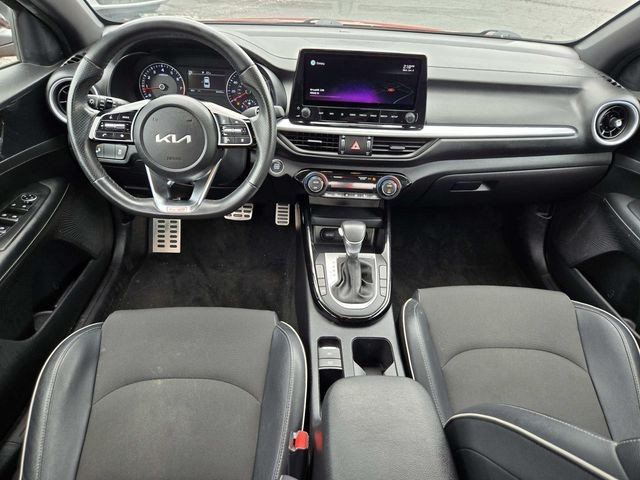 Kia Forte Vehicle Full-screen Gallery Image 06