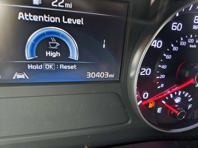 Kia Forte Vehicle Full-screen Gallery Image 19