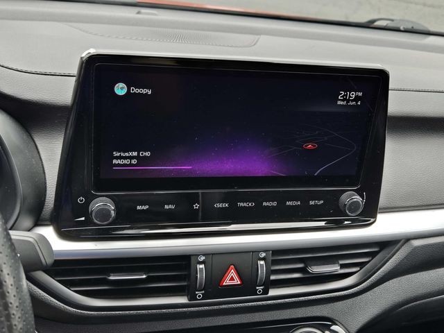 Kia Forte Vehicle Full-screen Gallery Image 21