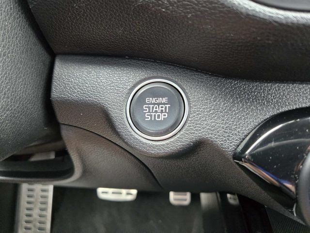 Kia Forte Vehicle Full-screen Gallery Image 27