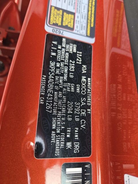 Kia Forte Vehicle Full-screen Gallery Image 32