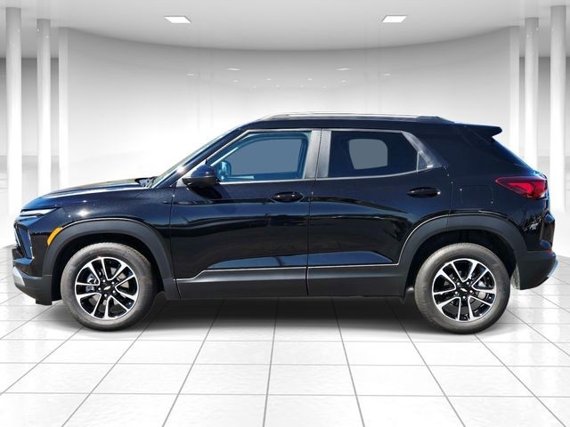 Chevrolet Trailblazer Vehicle Full-screen Gallery Image 02