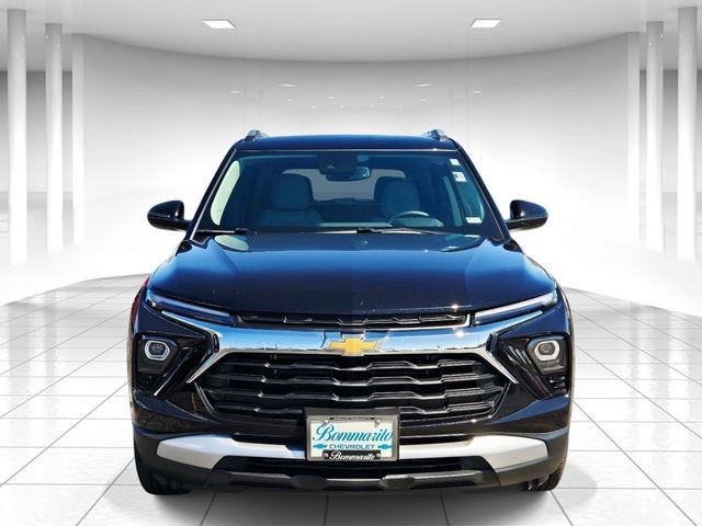 Chevrolet Trailblazer Vehicle Full-screen Gallery Image 05