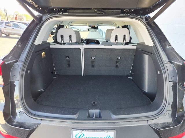 Chevrolet Trailblazer Vehicle Full-screen Gallery Image 10