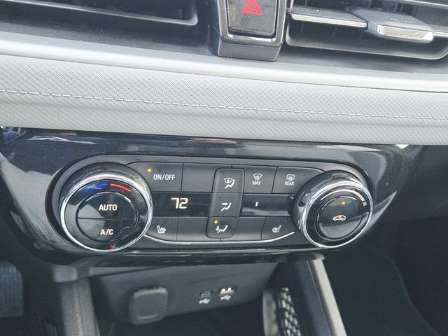 Chevrolet Trailblazer Vehicle Full-screen Gallery Image 23