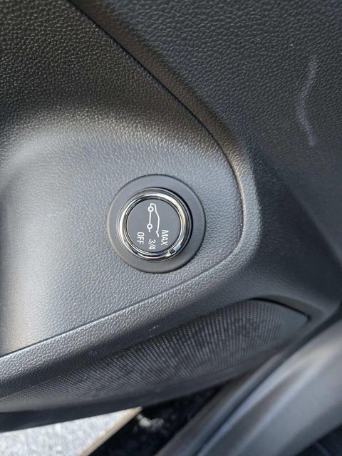 Chevrolet Trailblazer Vehicle Full-screen Gallery Image 31