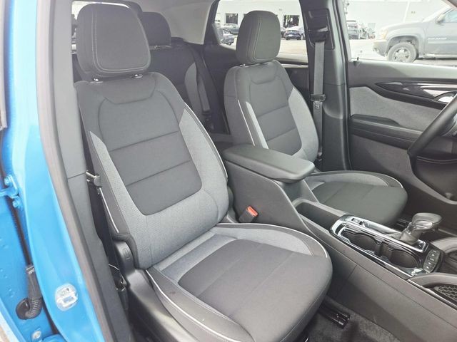 Chevrolet Trailblazer Vehicle Full-screen Gallery Image 12