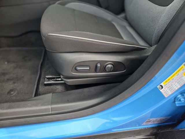 Chevrolet Trailblazer Vehicle Full-screen Gallery Image 32