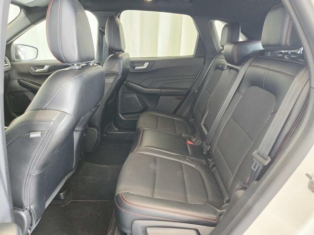 Ford Escape Vehicle Full-screen Gallery Image 09