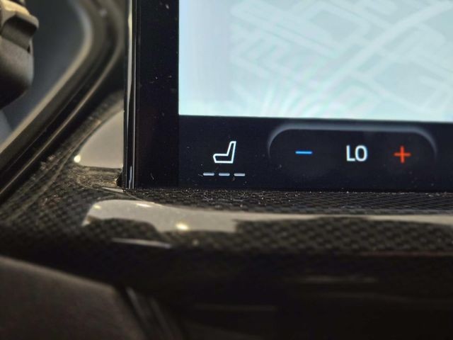 Ford Escape Vehicle Full-screen Gallery Image 25