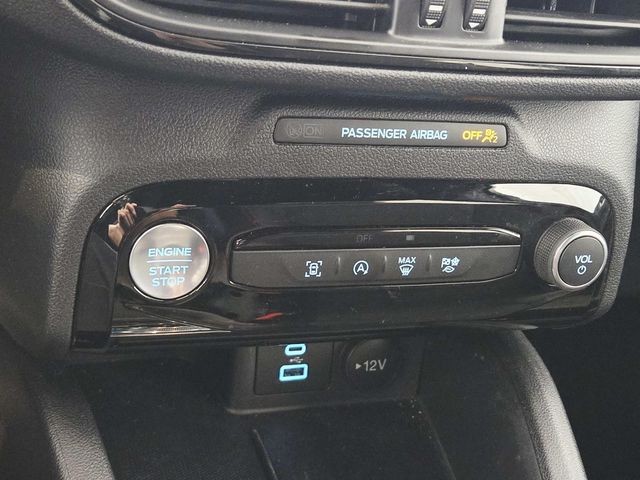 Ford Escape Vehicle Full-screen Gallery Image 26