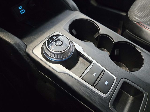 Ford Escape Vehicle Full-screen Gallery Image 28