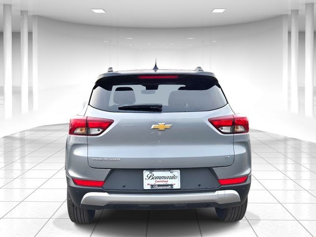 Chevrolet Trailblazer Vehicle Full-screen Gallery Image 04