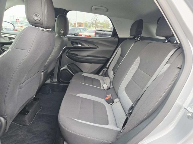 Chevrolet Trailblazer Vehicle Full-screen Gallery Image 09