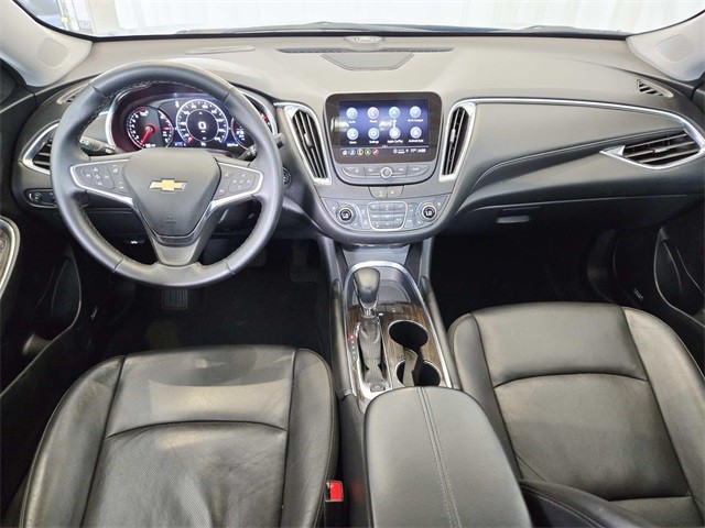 Chevrolet Malibu Vehicle Full-screen Gallery Image 06